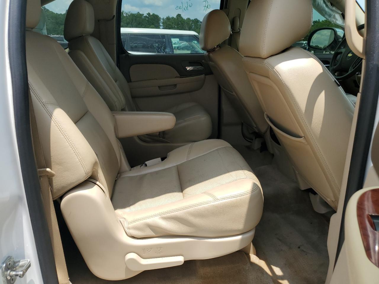 2013 Chevrolet Suburban K1500 Ltz VIN: 1GNSKKE73DR182127 Lot: 62008485