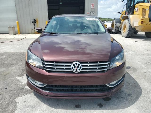  VOLKSWAGEN PASSAT 2013 Burgundy