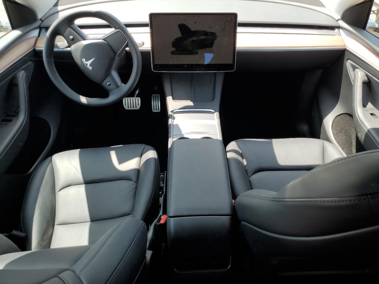 2025 Tesla Model Y VIN: 7SAYGDEF2SF300326 Lot: 63039455