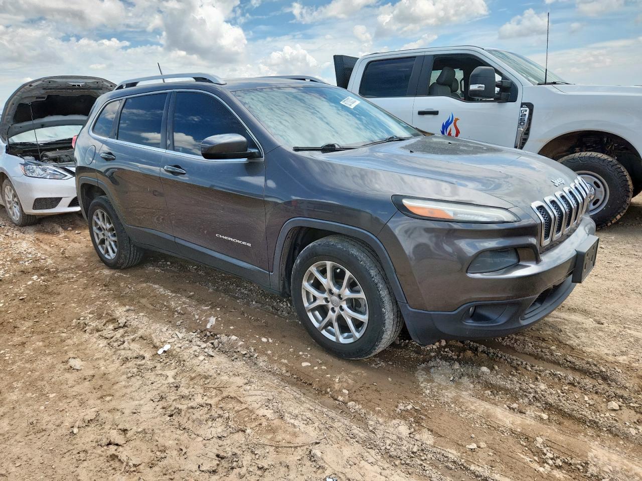 JEEP GRAND CHER 2018 VIN 1C4PJLLB5JD621836 фото 4