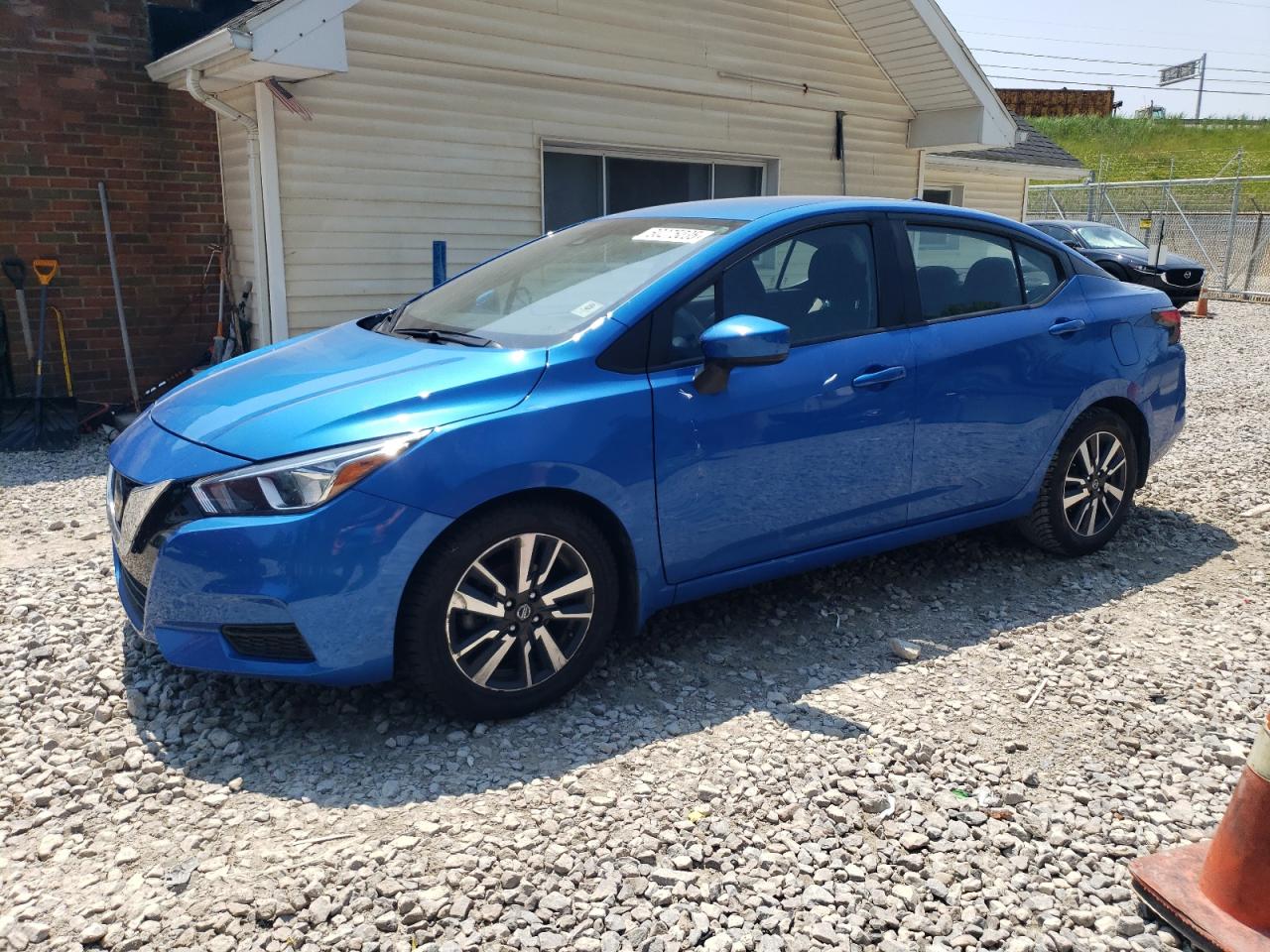 2022 Nissan Versa Sv