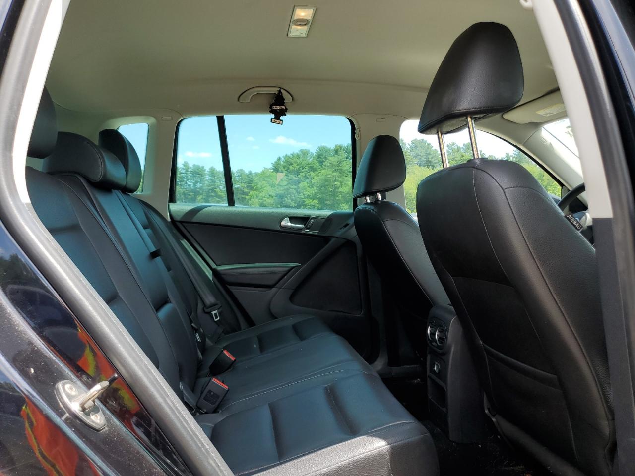 2012 Volkswagen Tiguan S VIN: WVGAV7AXXCW577576 Lot: 63107735