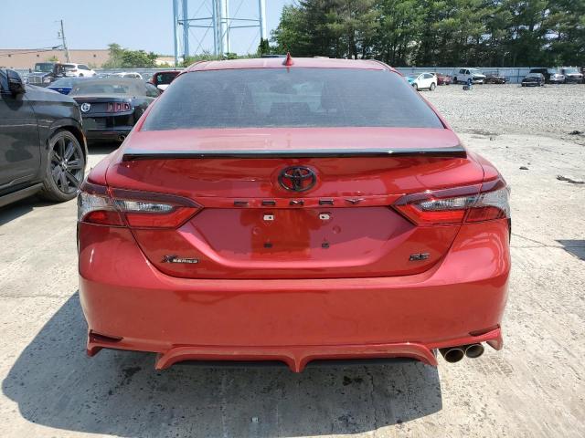  TOYOTA CAMRY 2022 Czerwony