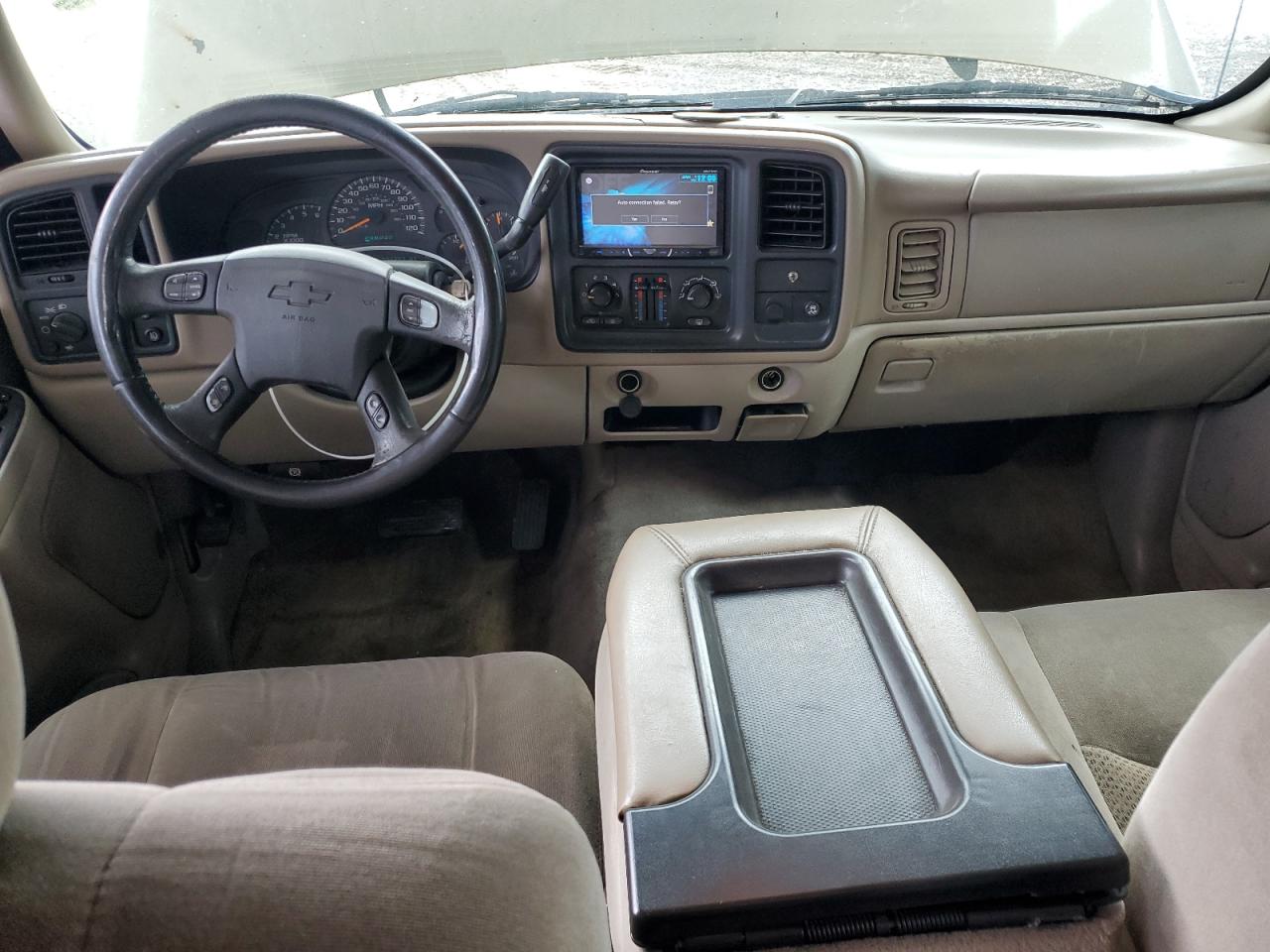 2005 Chevrolet Tahoe C1500 VIN: 1GNEC13V25R271498 Lot: 61792175