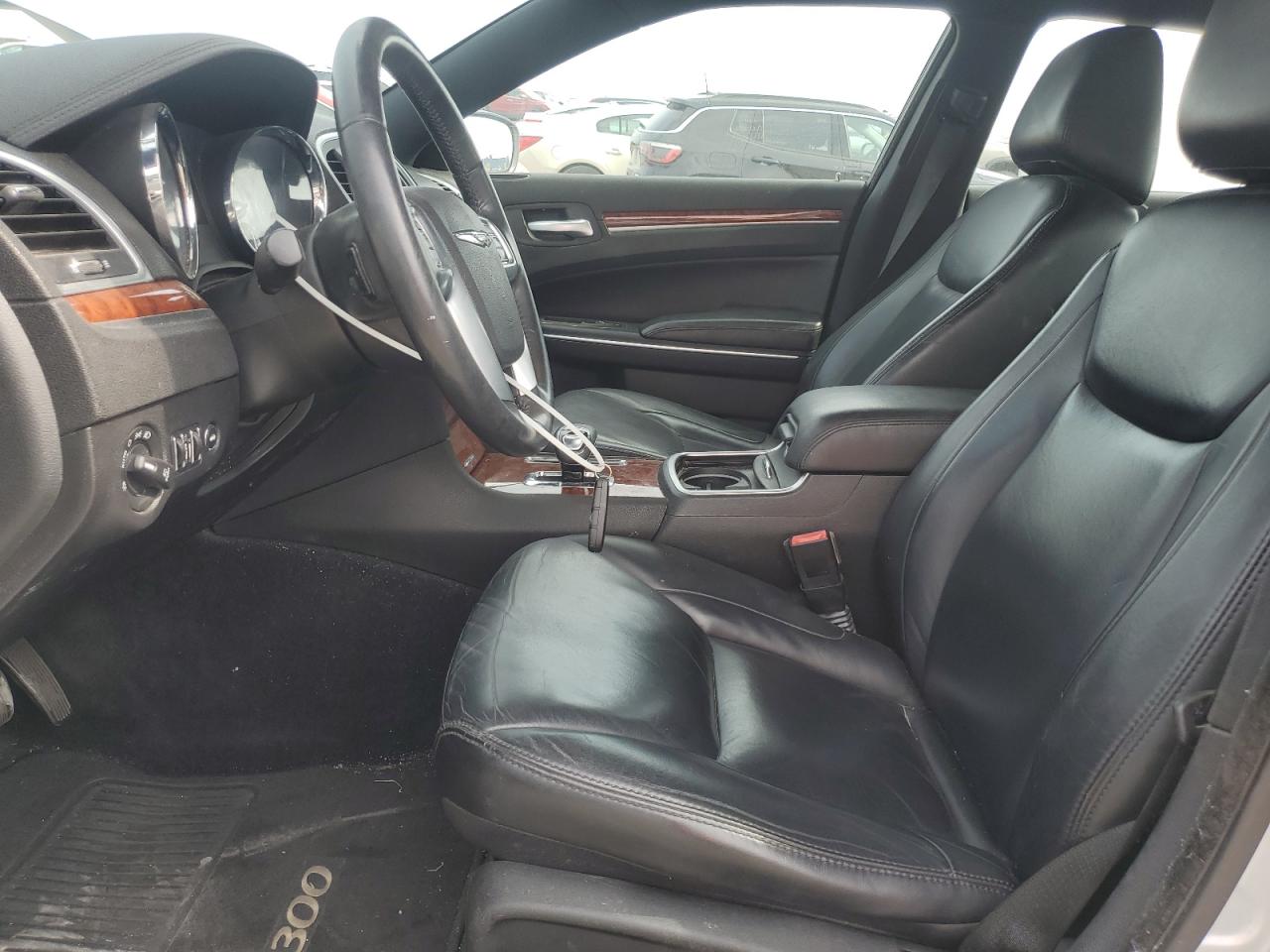 2013 Chrysler 300 VIN: 2C3CCAAG2DH592772 Lot: 60640645