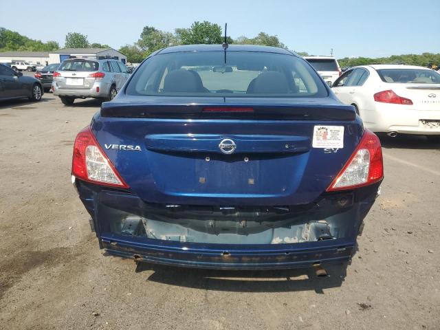  NISSAN VERSA 2018 Синий