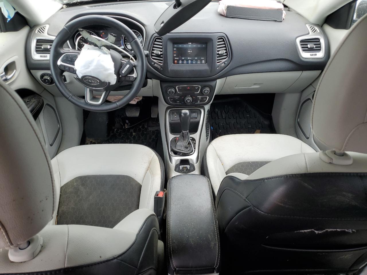 2019 Jeep Compass Latitude VIN: 3C4NJCBB8KT614156 Lot: 59287725