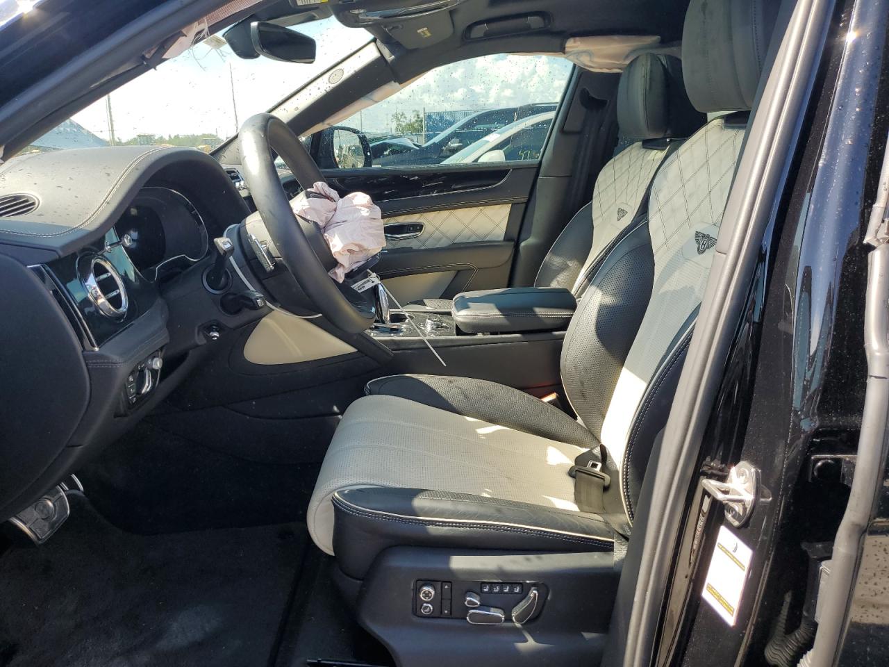 2021 Bentley Bentayga VIN: SJAAM2ZVXMC032883 Lot: 60319635