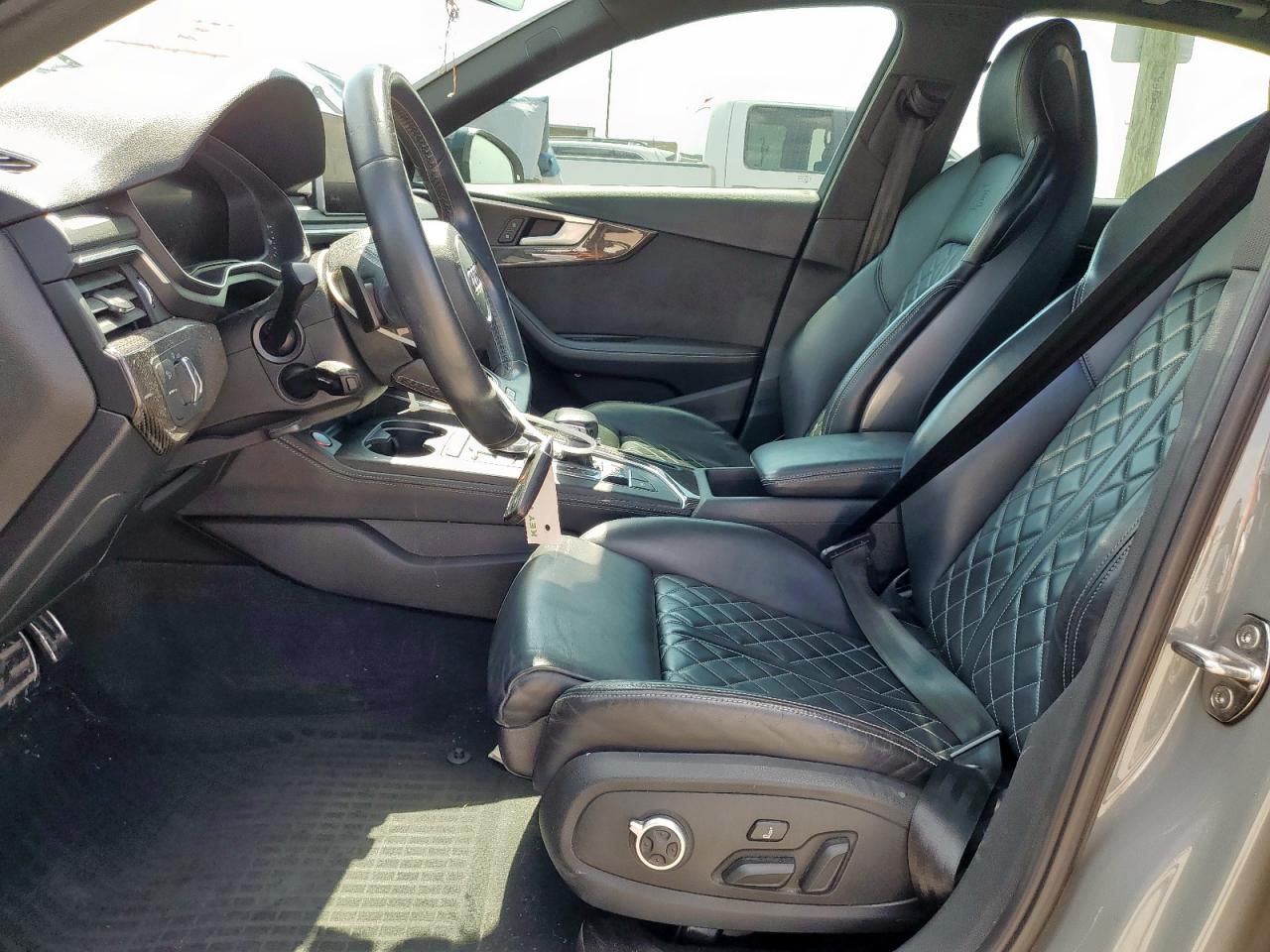 2019 Audi S4 Premium Plus VIN: WAUB4AF47KA107473 Lot: 61030565