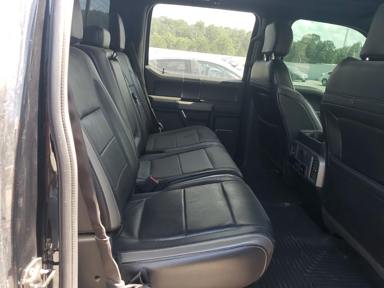 2018 Ford F150 Raptor VIN: 1FTFW1RG0JFA61989 Lot: 61922125