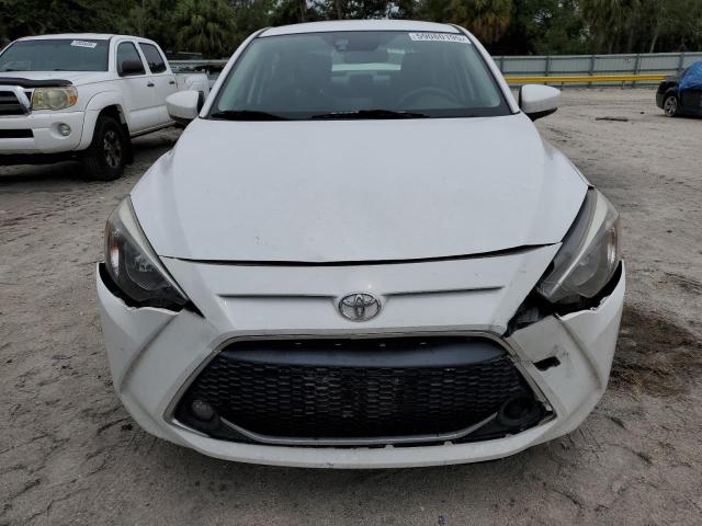  TOYOTA YARIS 2019 Biały