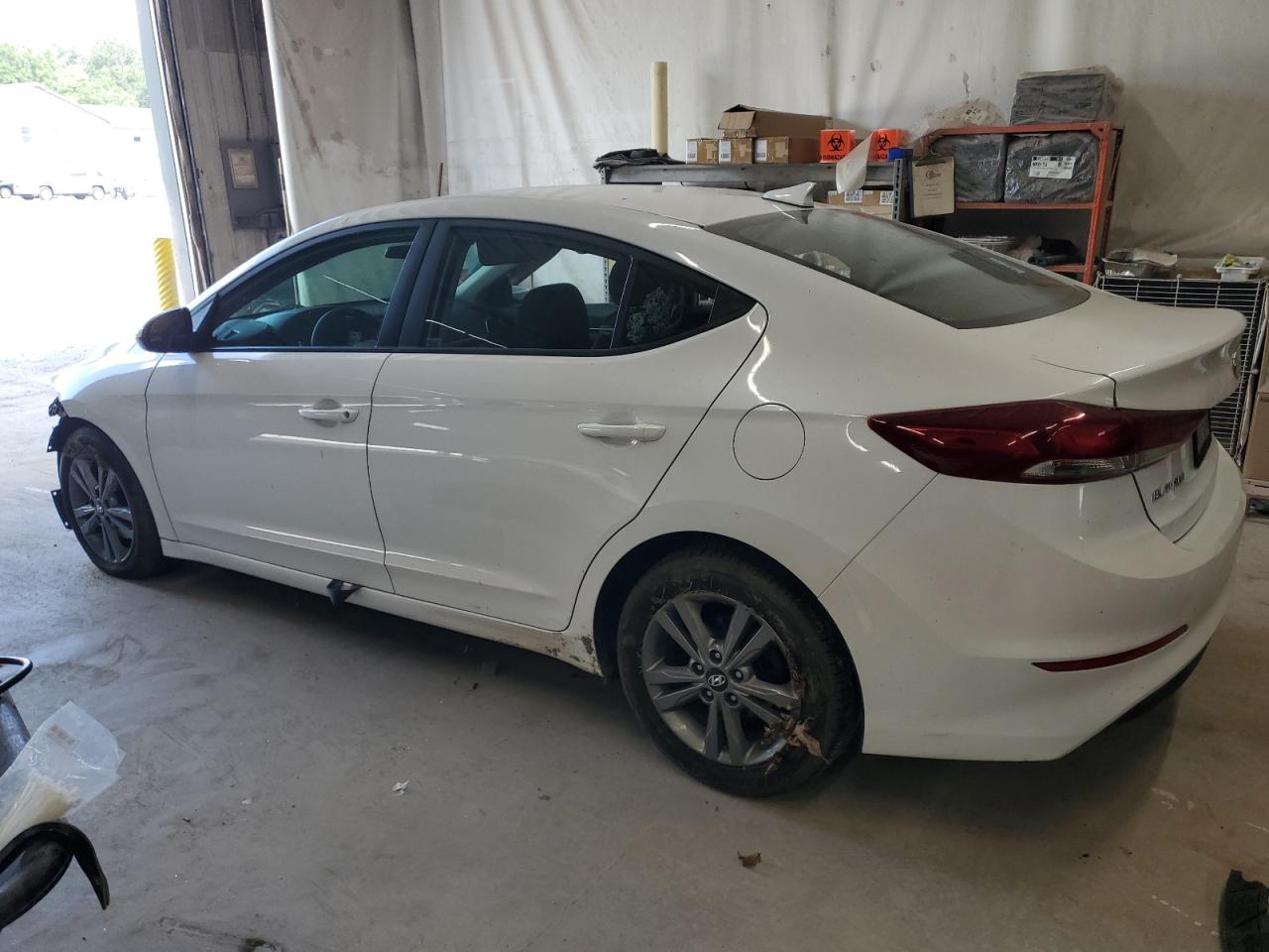 HYUNDAI ELANTRA 2018 VIN 5NPD84LF2JH250720 zdjęcie 2