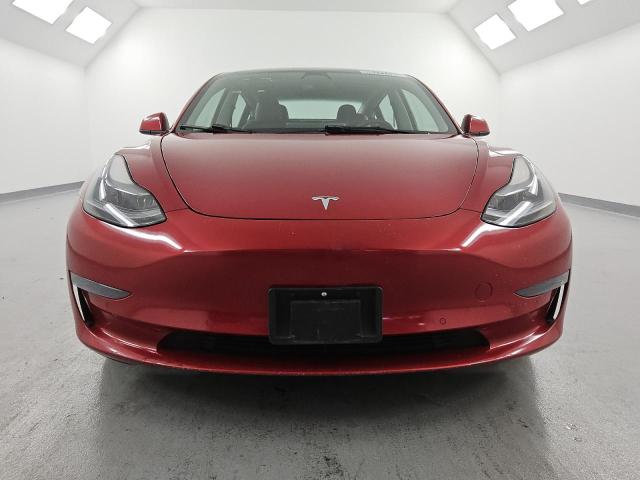  TESLA MODEL 3 2022 Красный