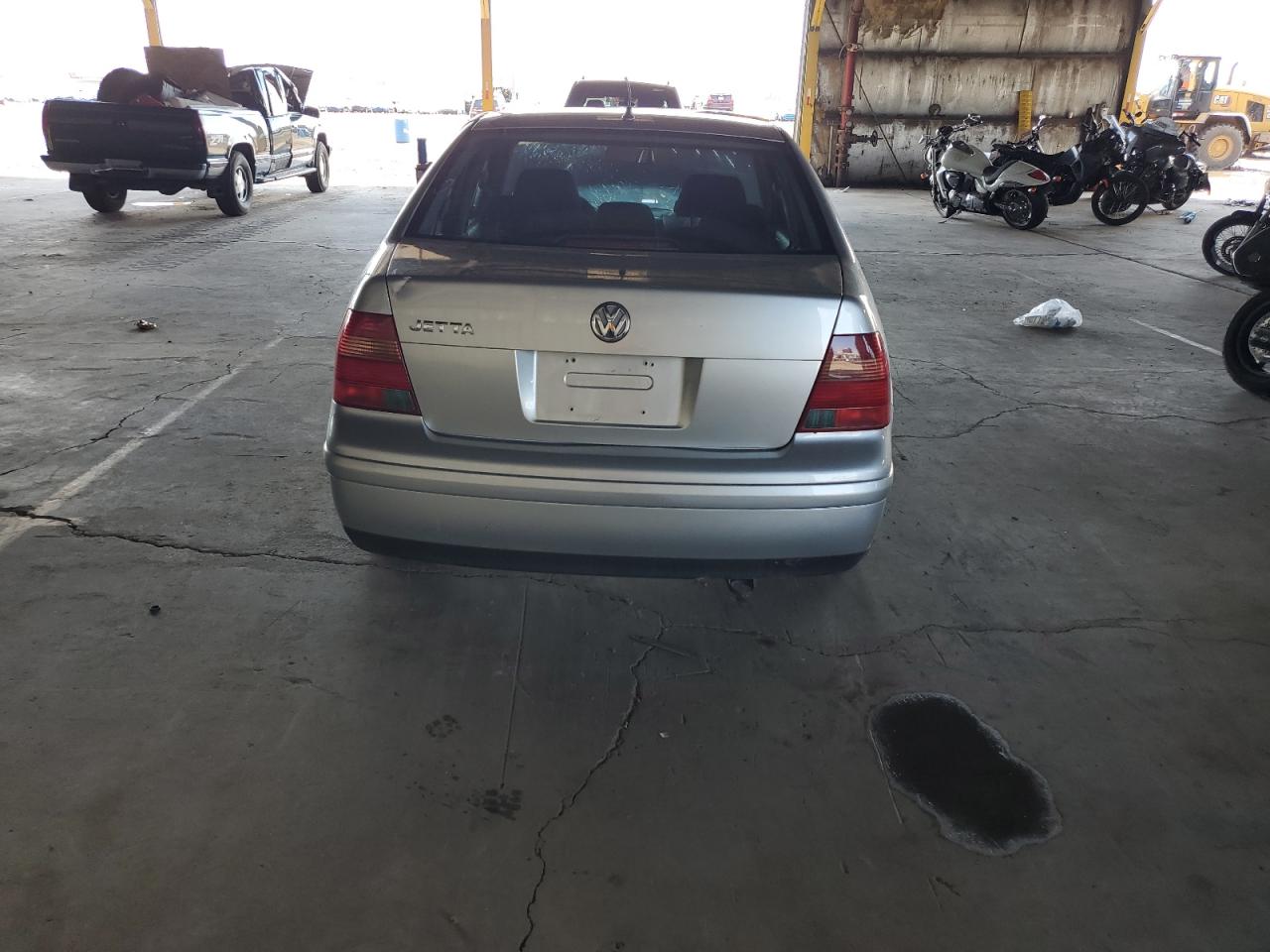2000 Volkswagen Jetta Gl VIN: 3VWRA29M1YM100748 Lot: 58922575