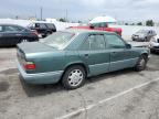 1995 Mercedes-Benz E 300D   للبيع في Van Nuys، CA - Front End