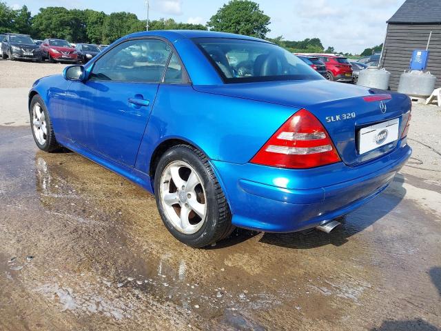 2002 MERCEDES BENZ SLK 320 AU