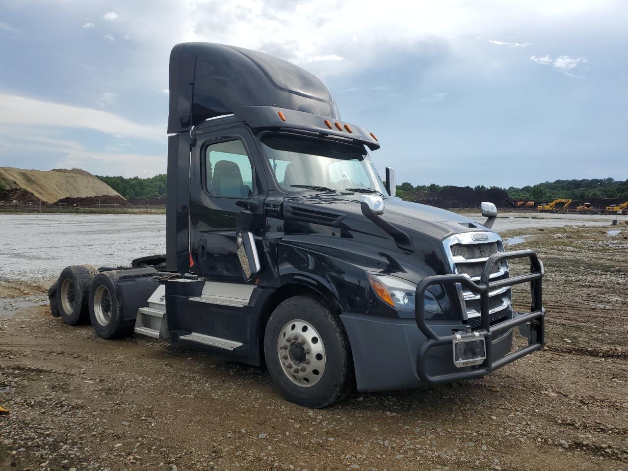 2018 Freightliner Cascadia 126 Semi Truck de vânzare în Gainesville, GA - Minor Dent/Scratches