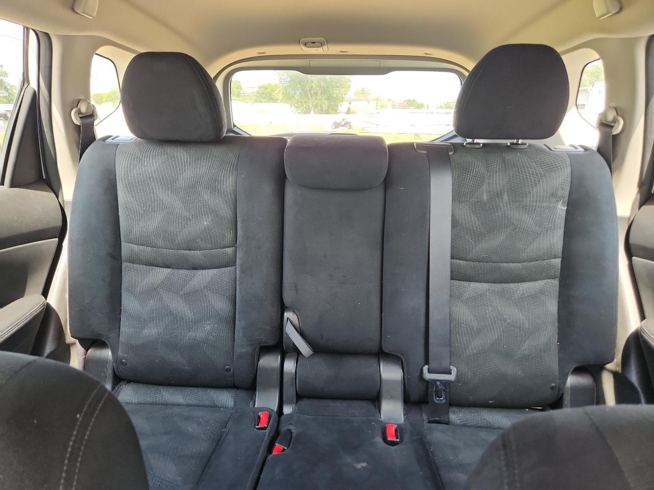 2015 Nissan Rogue S VIN: 5N1AT2MV2FC858800 Lot: 62750085