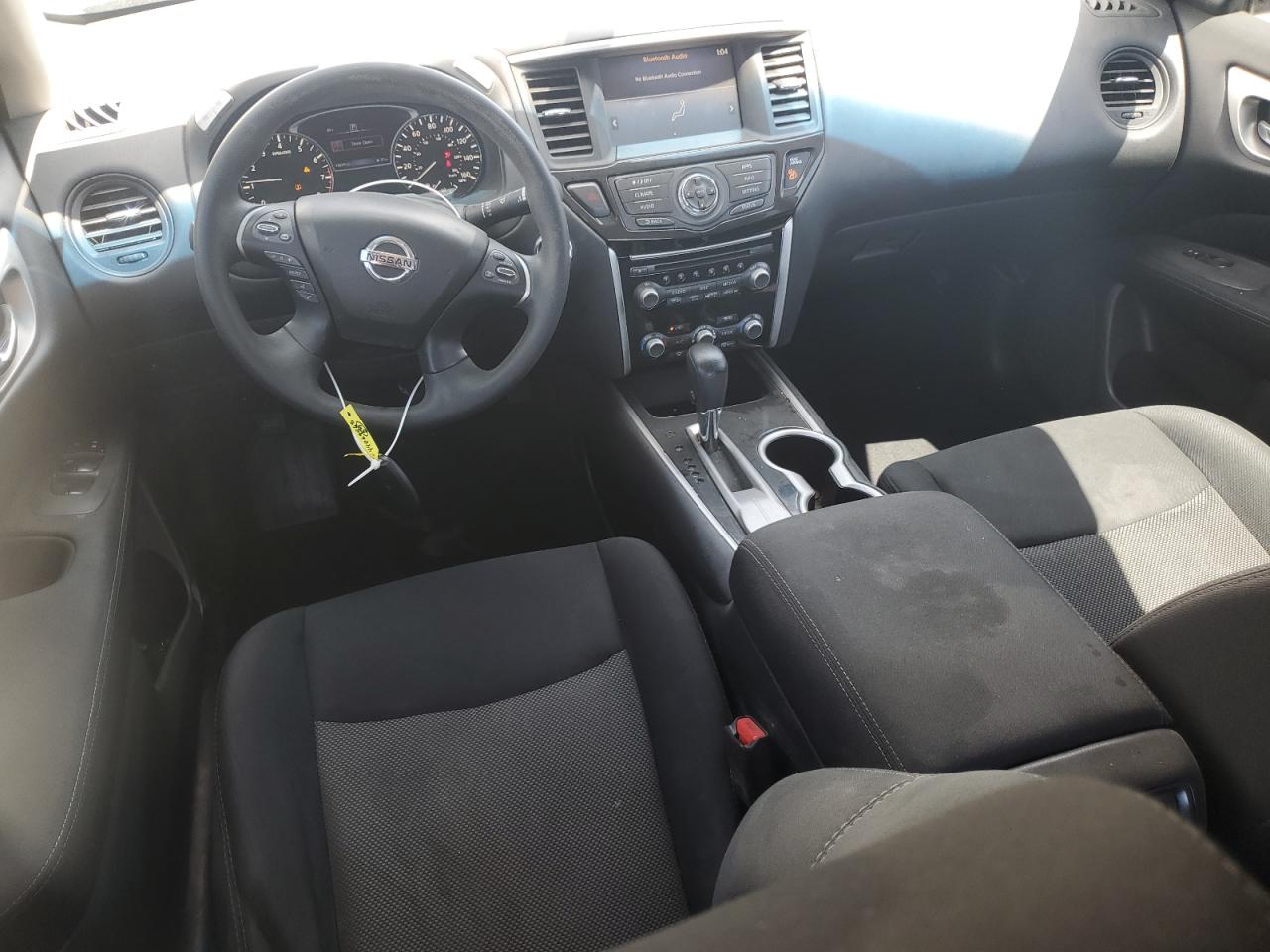 2017 Nissan Pathfinder - Image 8