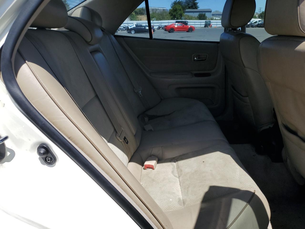2001 Lexus Is 300 VIN: JTHBD182410020776 Lot: 62012495