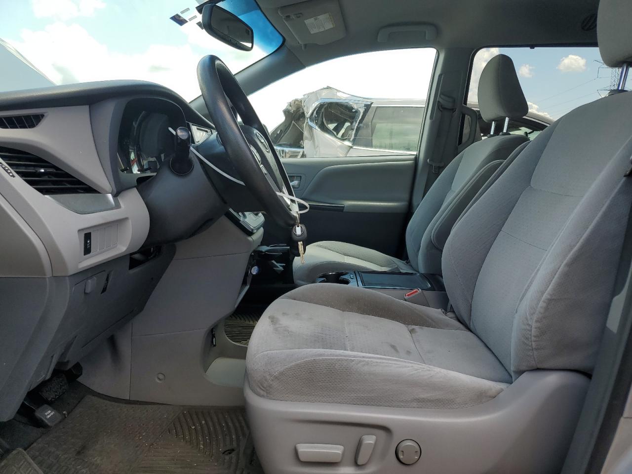 2015 Toyota Sienna Le VIN: 5TDKK3DC9FS578239 Lot: 62958195