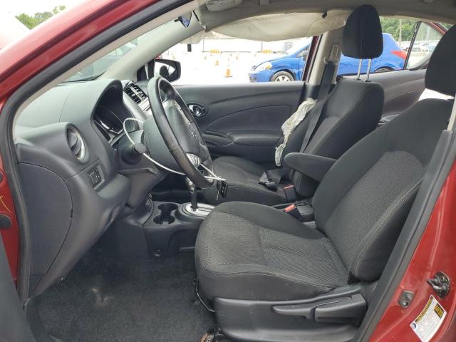  NISSAN VERSA 2018 Красный