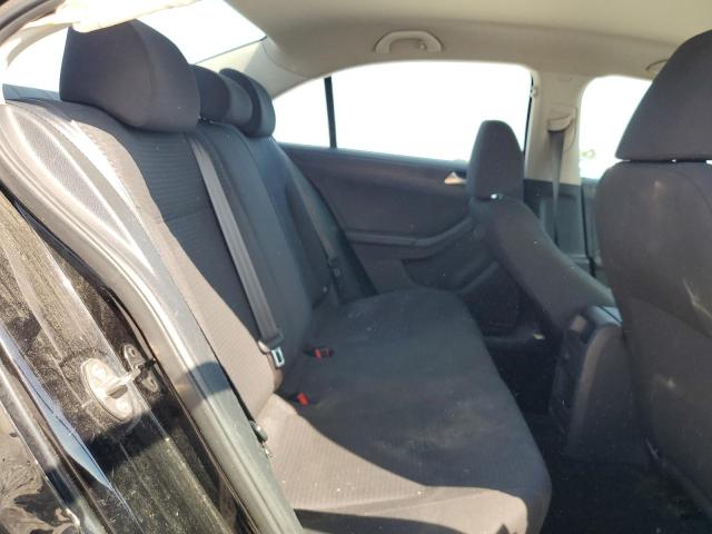 Фото: 3VW267AJ9GM275748
