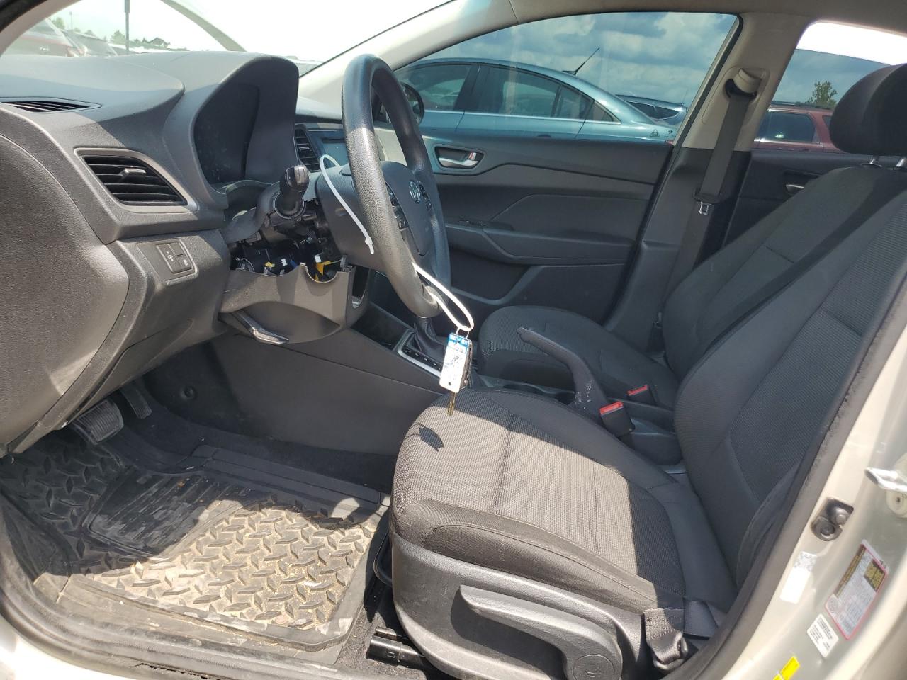 2019 Hyundai Accent Se VIN: 3KPC24A32KE077048 Lot: 61851215