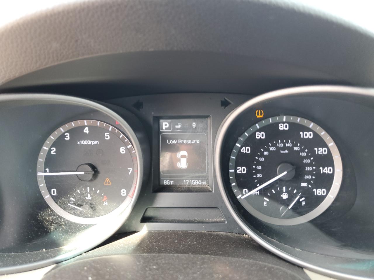 2017 Hyundai Santa Fe Sport VIN: 5XYZUDLB8HG440697 Lot: 62336595