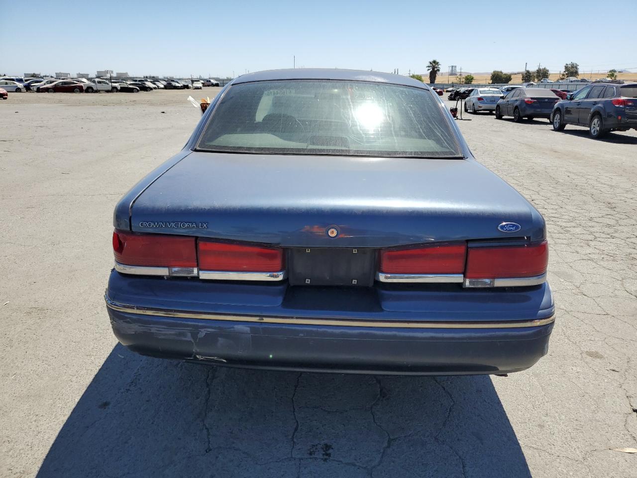 1997 Ford Crown Victoria Lx VIN: 2FALP74W6VX132940 Lot: 61654415