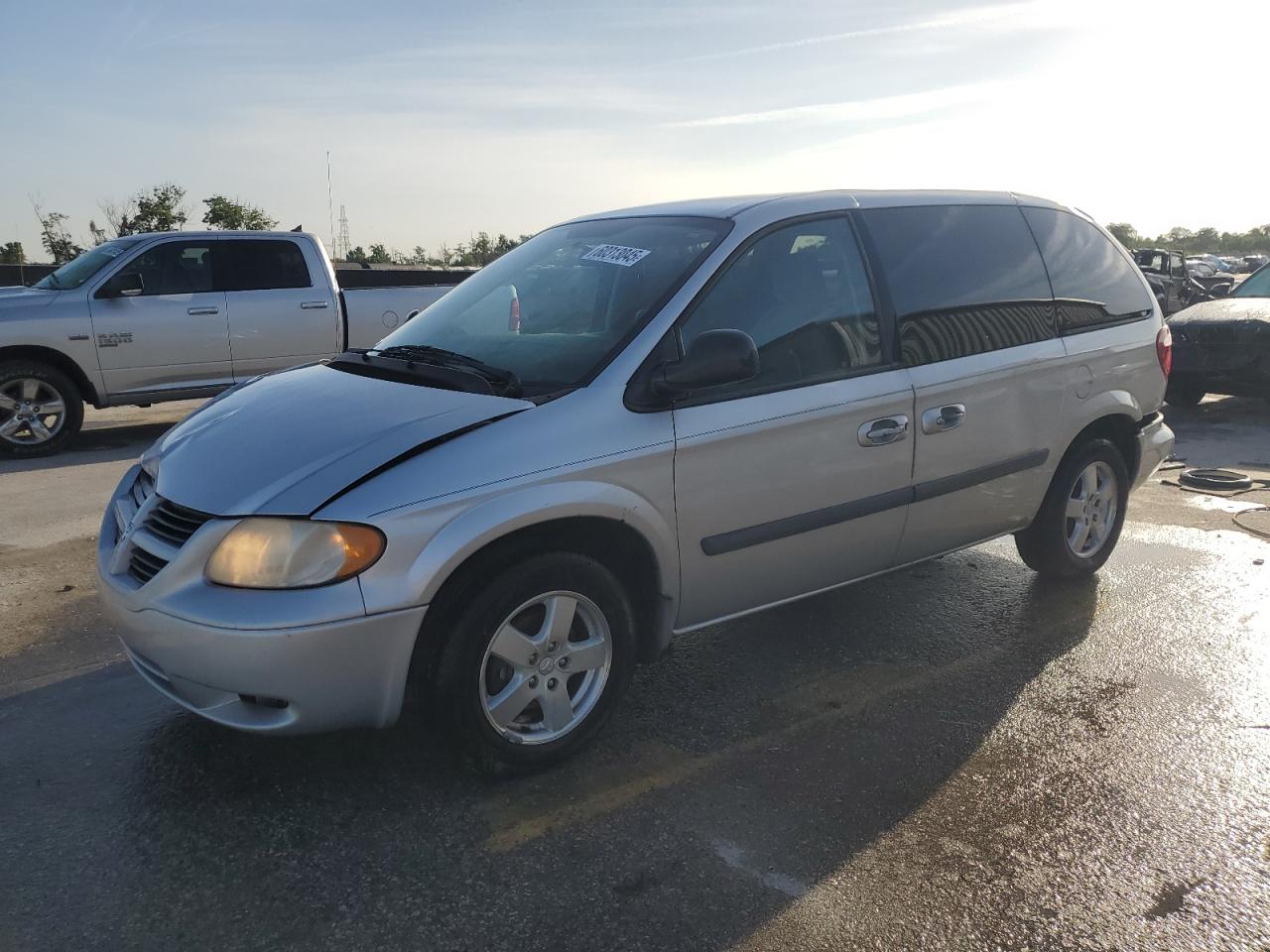 2005 Dodge Caravan Sxt