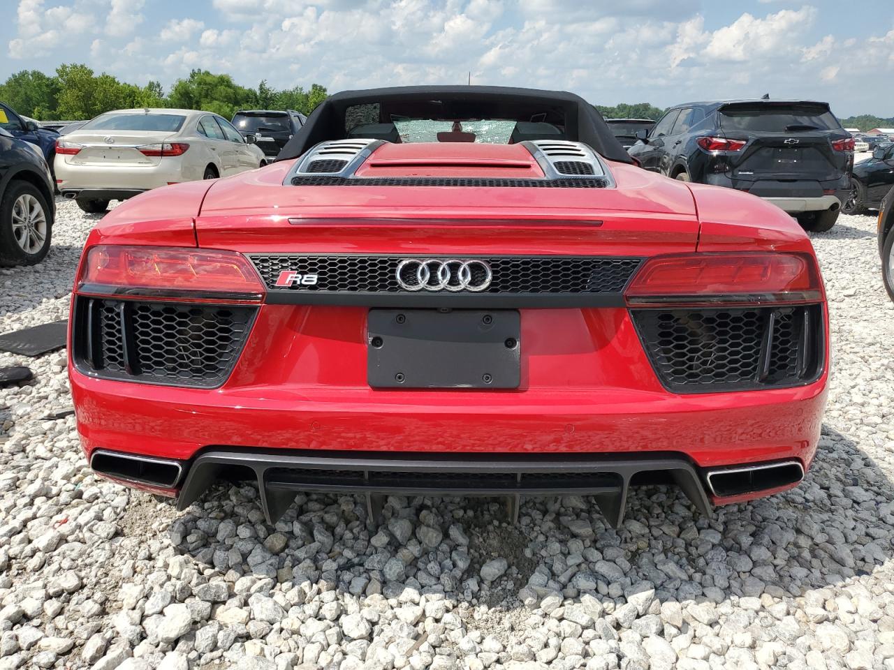 2017 Audi R8 Spyder VIN: WUAVACFX4H7904013 Lot: 62480965