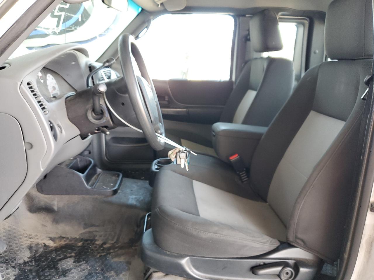 2011 Ford Ranger Super Cab VIN: 1FTLR4FE4BPA81673 Lot: 61954995