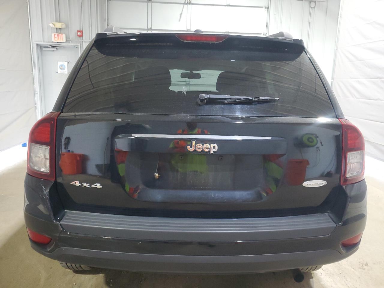 2016 Jeep Compass Latitude VIN: 1C4NJDEB1GD586845 Lot: 61221415