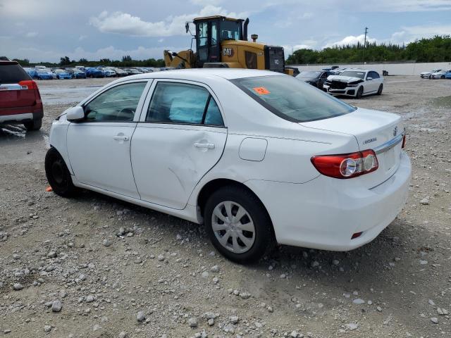 Sedans TOYOTA COROLLA 2012 White