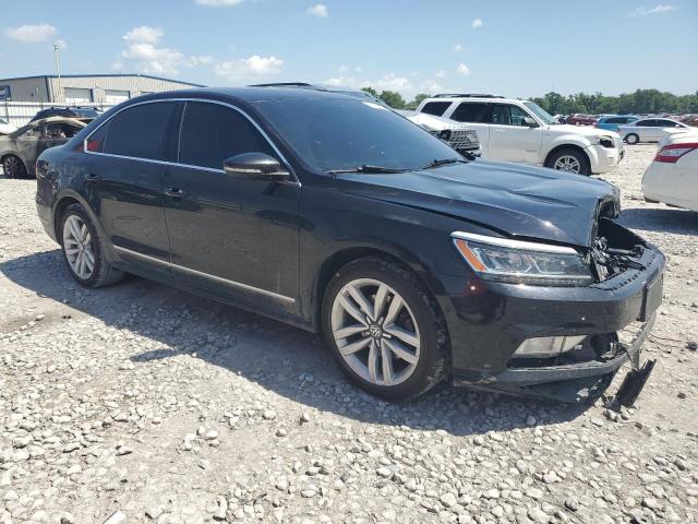  VOLKSWAGEN PASSAT 2017 Черный