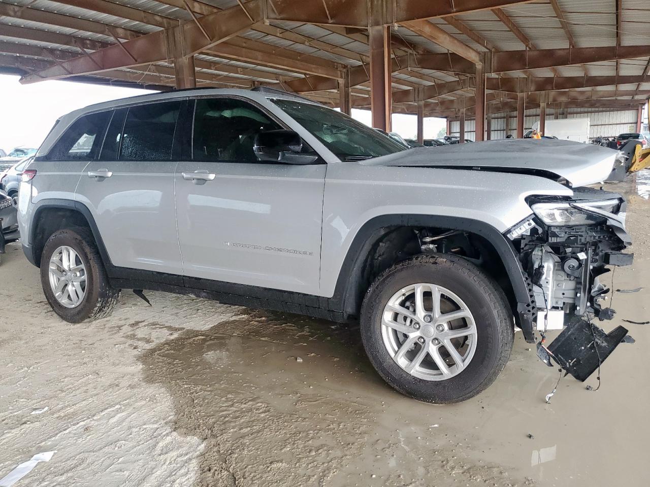 JEEP GRAND CHER 2025 VIN 1C4RJGAGXSC320016 фото 4