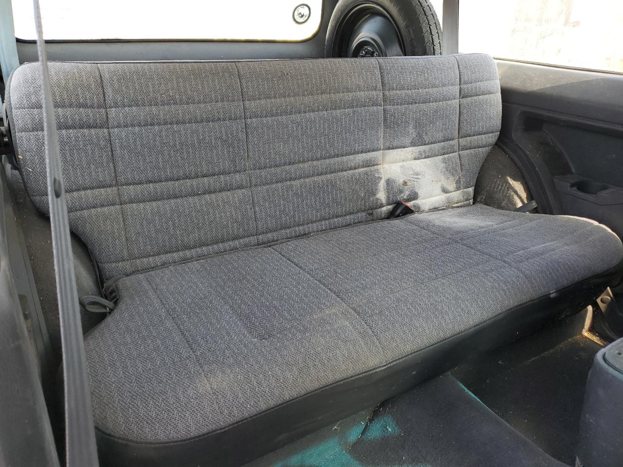 2000 Jeep Cherokee Se VIN: 1J4FT27P4YL159785 Lot: 61983355