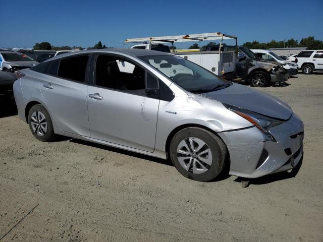  TOYOTA PRIUS 2018 Серебристый