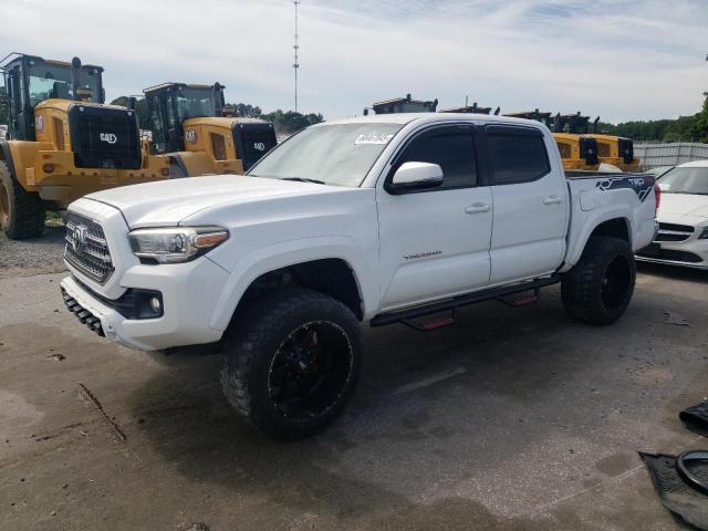 Pickups TOYOTA TACOMA 2017 White