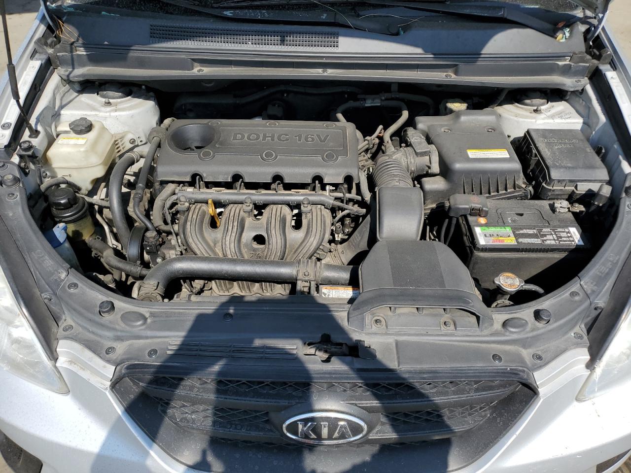 2008 Kia Rondo Base VIN: KNAFG525187175286 Lot: 60478555