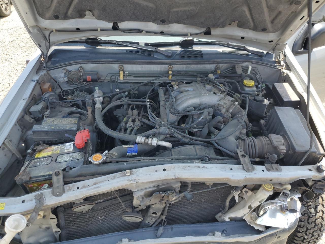 1998 Nissan Pathfinder Le VIN: JN8AR05Y2WW222588 Lot: 60874565