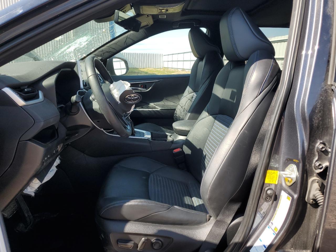 2020 Toyota Rav4 Xse VIN: 2T3EWRFV2LW098573 Lot: 62209075