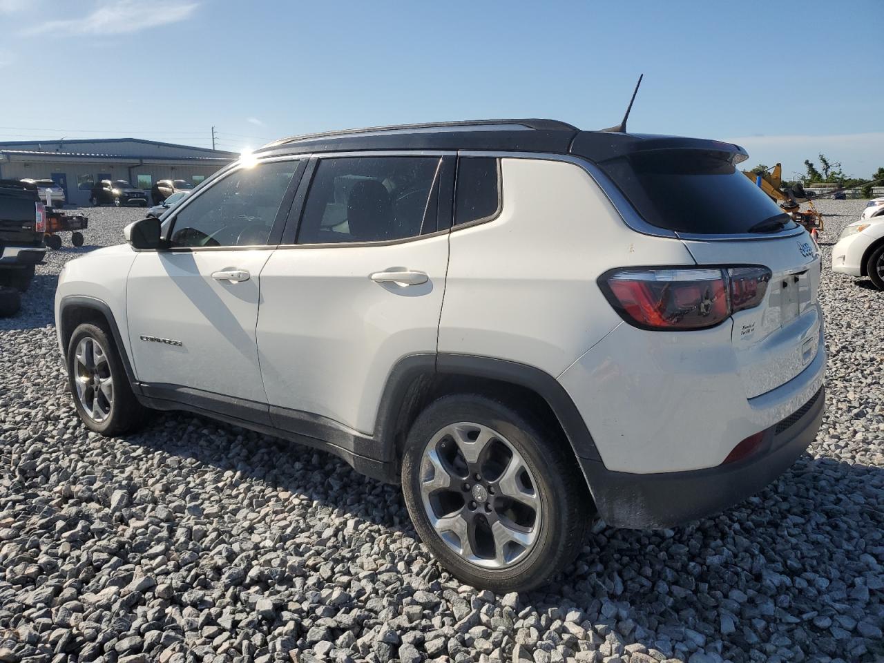 JEEP COMPASS 2020 VIN 3C4NJCCB2LT125588 фото 2