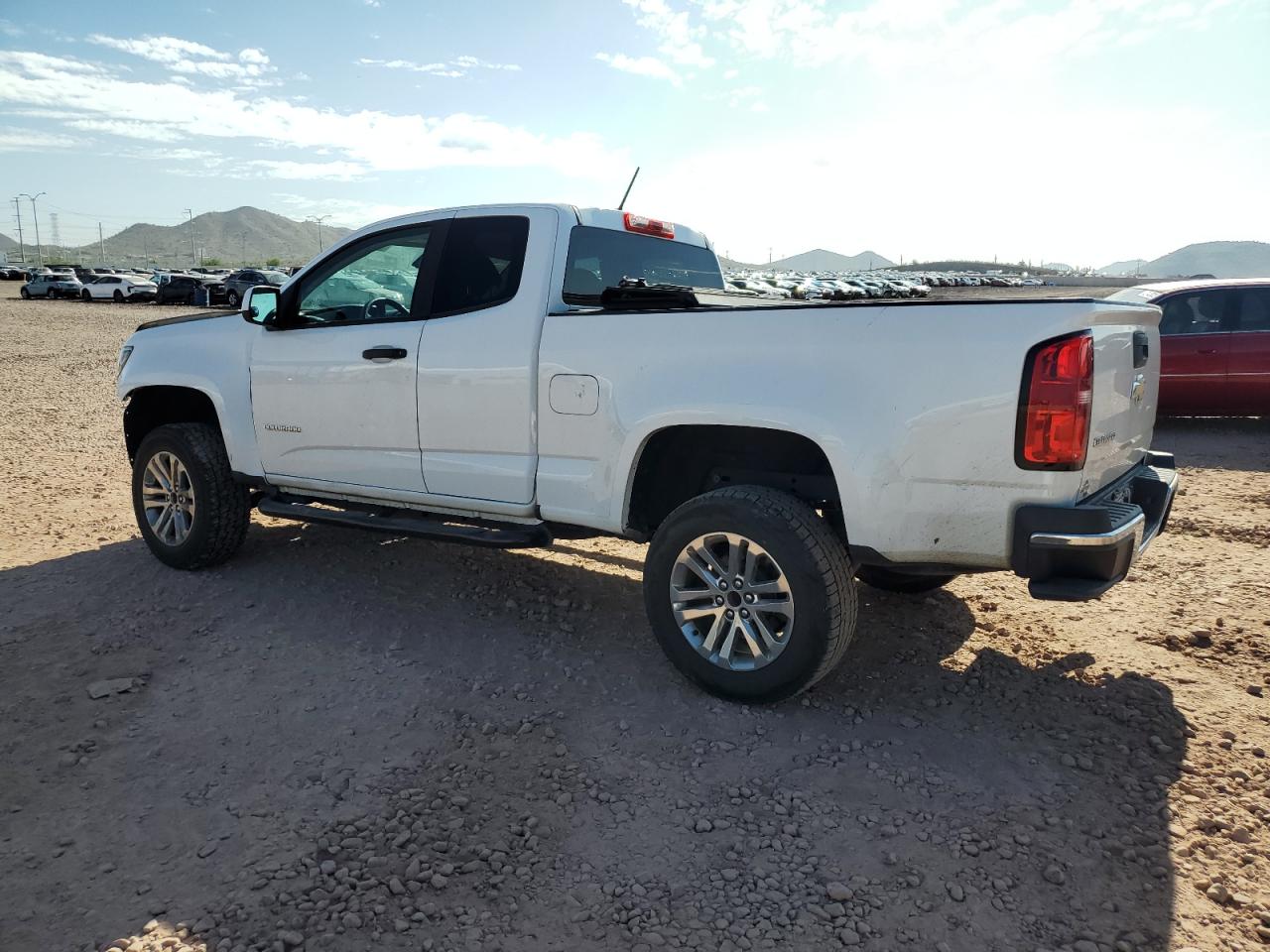 CHEVROLET COLORADO 2019 VIN 1GCHSAEA3K1148399 photo 2