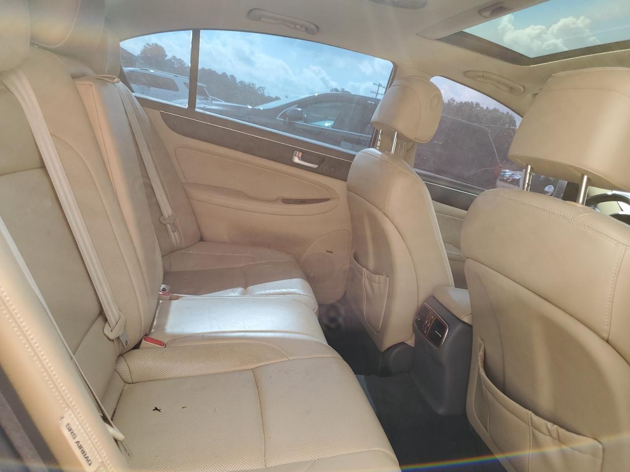 2013 Hyundai Genesis 3.8L VIN: KMHGC4DD0DU221196 Lot: 61266865