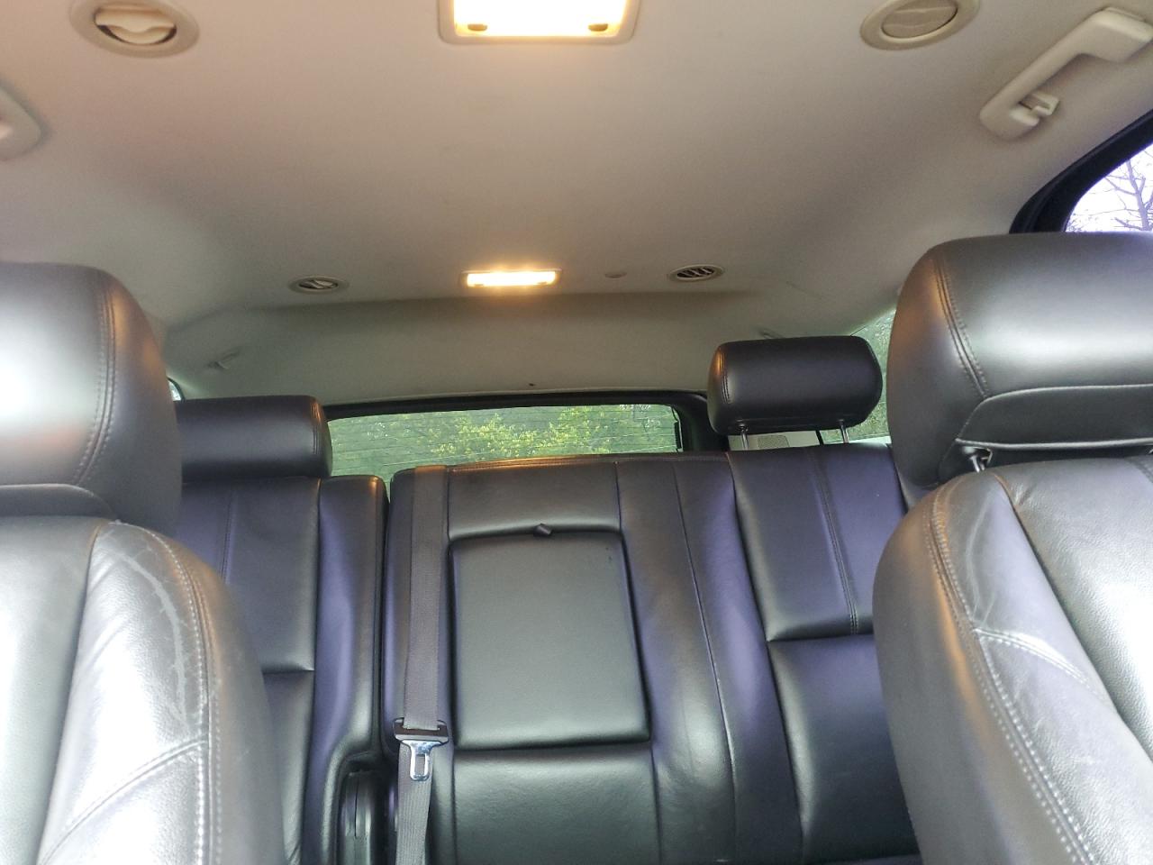 2010 Chevrolet Tahoe K1500 Lt VIN: 1GNUKBE07AR215721 Lot: 60985255