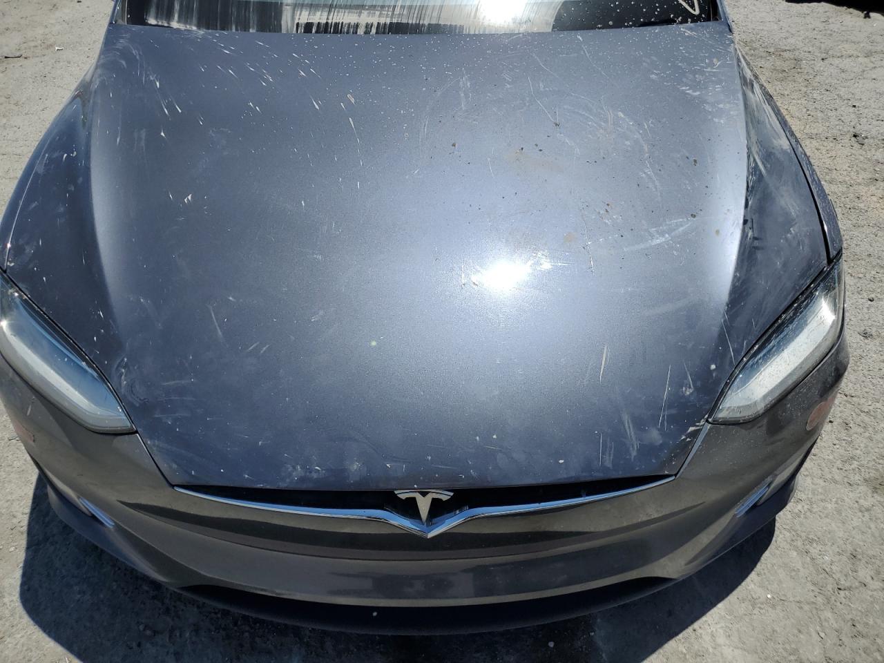 2020 Tesla Model X VIN: 5YJXCBE45LF301043 Lot: 61770415