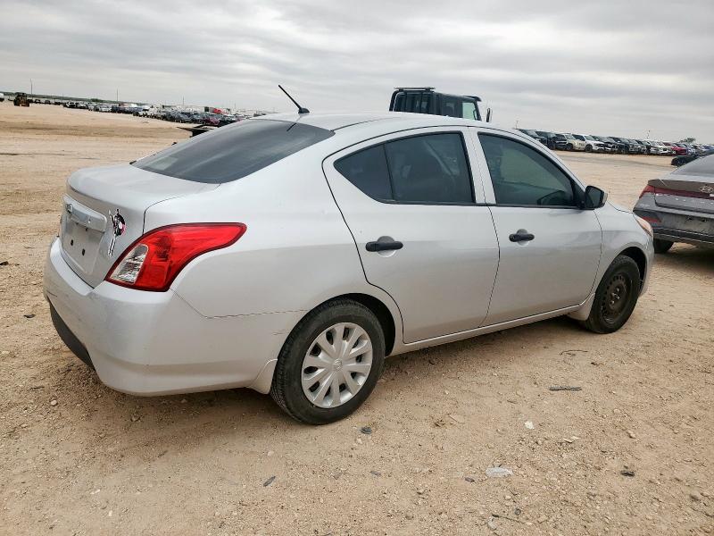  NISSAN VERSA 2019 Серебристый