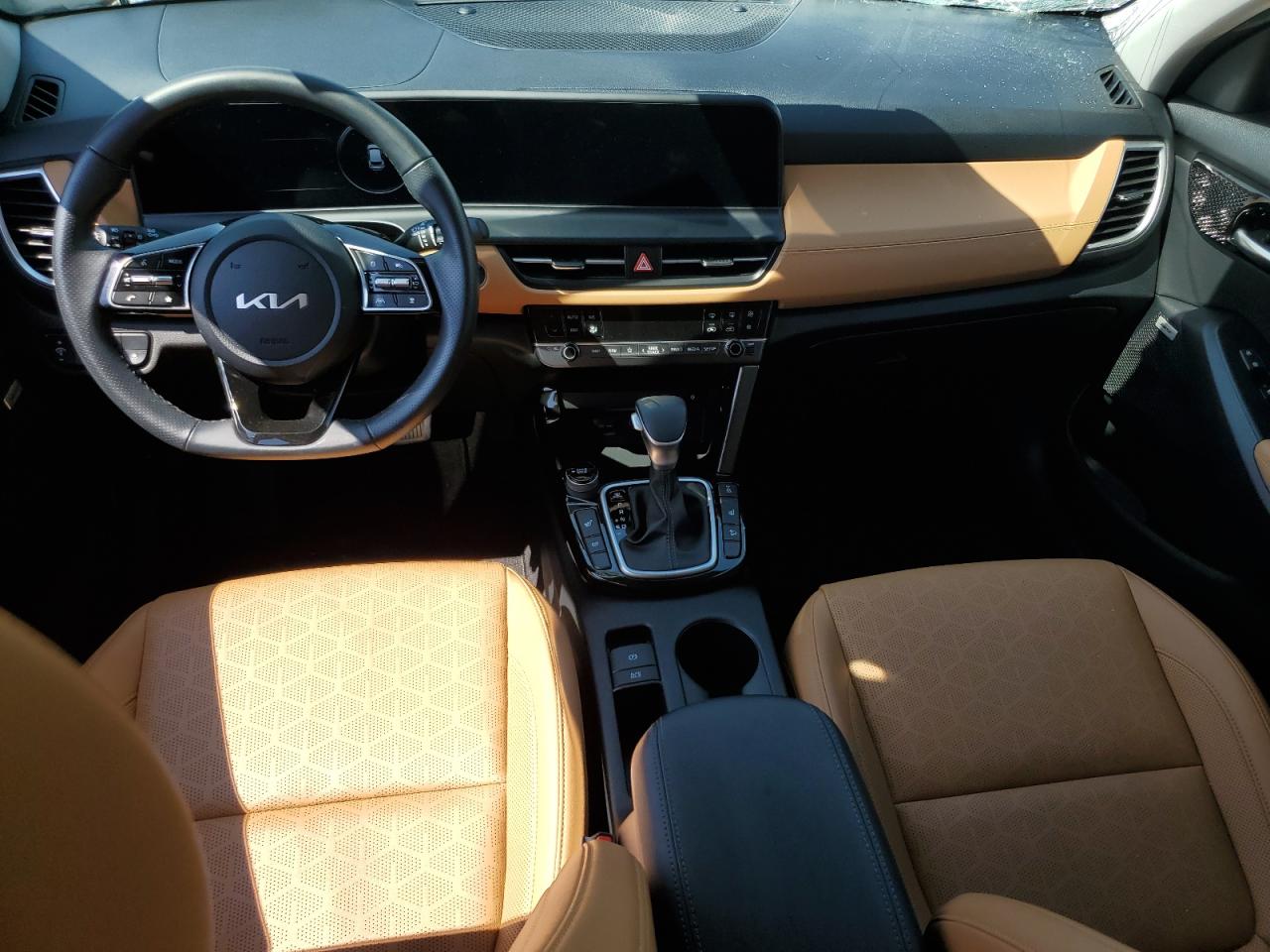 2024 Kia Seltos Sx VIN: KNDETCA70R7587816 Lot: 62563495